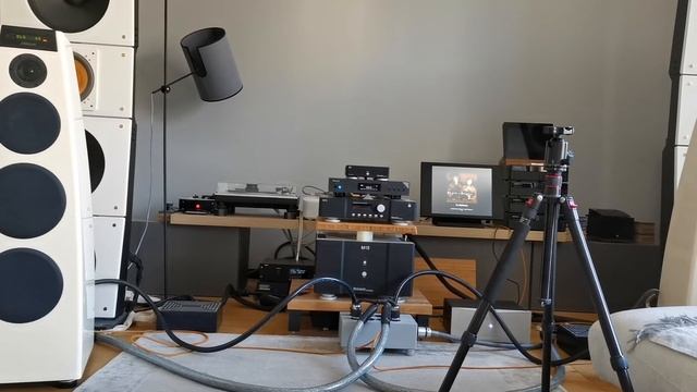 Meridian DSP 7200 Audio Test
