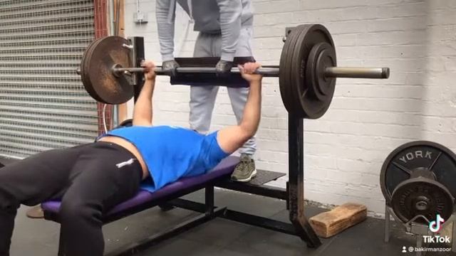 Bench press 165 bk 🆙 sets set 5! смотреть онлайн