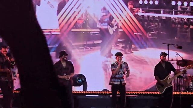 Treasure - 30/03/2024 Bruno mars live in Bangkok смотреть онлайн