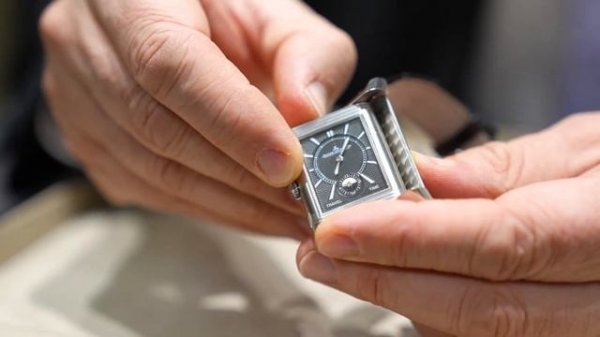 Jaeger-LeCoultre Reverso Duoface: Two Dials One Watch