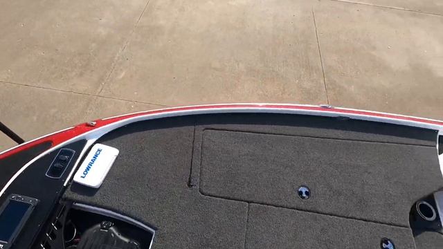 2017 Nitro Z18 DUAL CONSOLE w/175HP Mercury Pro-XS stock# N1274A смотреть онлайн