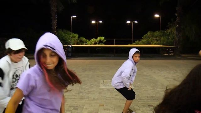 Bruno Mars - Finesse (Remix) (feat. Cardi B) | Lizi Nadiradze смотреть онлайн