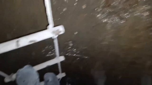 Юж.Бутово. Медведь у колодца. Наш колодец спустя 4 года, донный фильтр на месте. podkapaev.ru смотреть онлайн