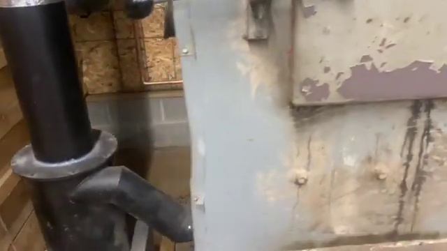 THIS OLD BOILER WAS AHEAD OF ITS TIME!!!! смотреть онлайн