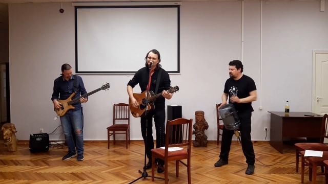 По новогоднему городу 2023 10 07