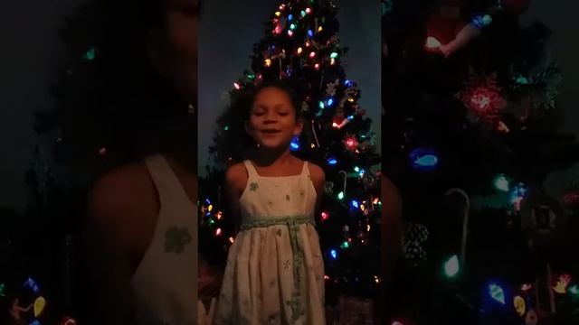 Layla Bauers Sings Rocking Around The Christmas Tree 2017