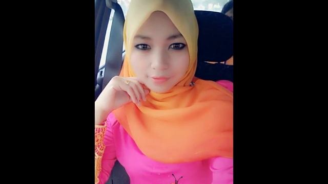 Cicakros Bertudung Comel