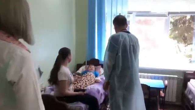 Grigory Leps visited Donetsk, Lugansk & also visited children in the Luhansk Clinical Hospital. смотреть онлайн