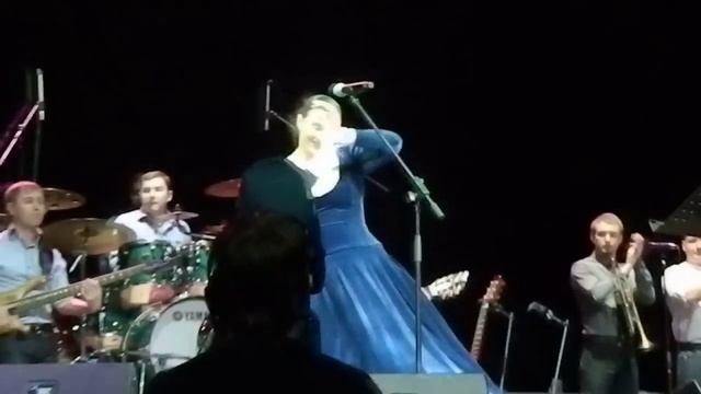 Елена Ваенга "Колыбельная".MOV смотреть онлайн