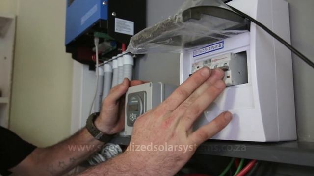 3kVA 48V Off Grid Solar System with 4 x 105AH 12V batteries смотреть онлайн