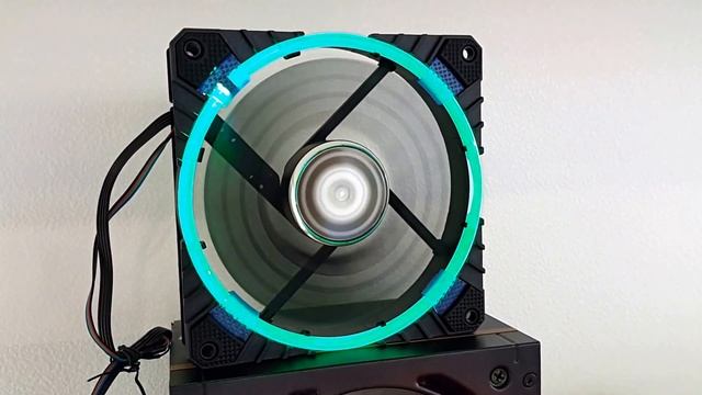 ID-COOLING CF RGB Fan 120mm смотреть онлайн