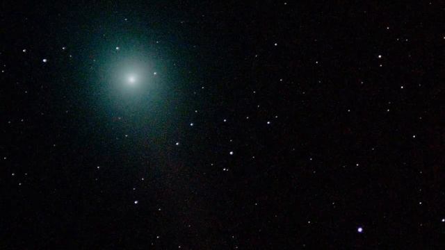 Comet Lulin Time Lapse Over 4.5 Hours смотреть онлайн