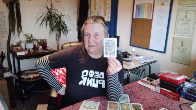 27 April 2024 - Moon aspects Mercury Saturn & Chiron - Morning Message Tarot Reading смотреть онлайн