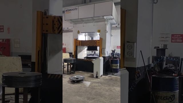 ПРОИЗВОДСТВЕННЫЙ ПРЕСС 600 ТОНН смотреть онлайн