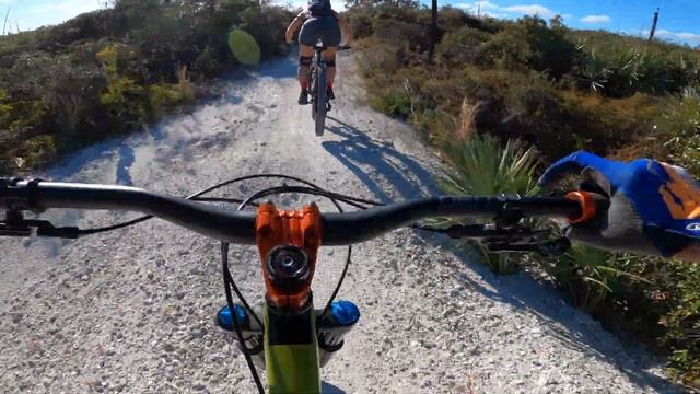 10 REASONS TO RIDE MOUNTAIN BIKES смотреть онлайн