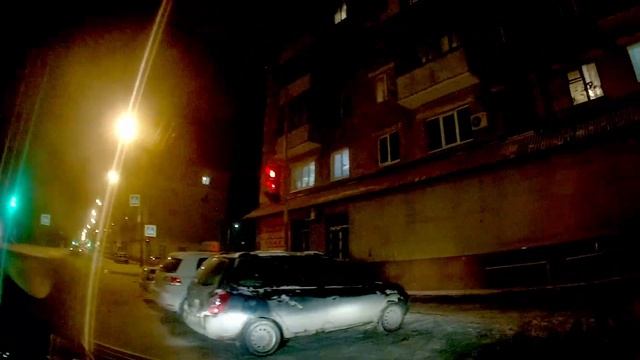 Движение на автомобиле по Тюмени до турфирмы и на Киевскую смотреть онлайн