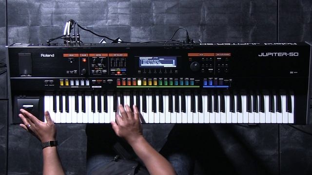 Roland JUPITER-50 Sound Examples — Patch 0653: "Fretless Bass" смотреть онлайн