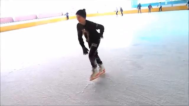 Предновогоднее путешествие на каток смотреть онлайн