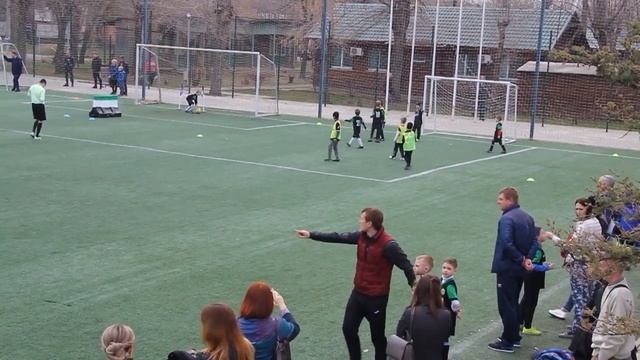 ФК МОЛНИЯ (2012) 1 : 12 ФК ЭНЕРГИЯ-2 (2012) смотреть онлайн