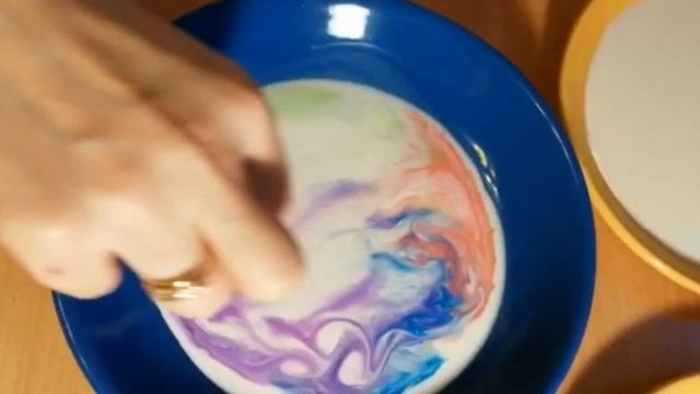 Рисование на молоке смотреть онлайн