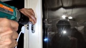 Установка ограничителя открытия окна (для детей)