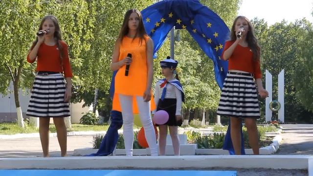 Рукавиці Катя Ксюша та Понєтайкіна Ірина - Планета дітей (Болг. мова) - День Європи смотреть онлайн