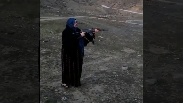 Баба с калашом смотреть онлайн