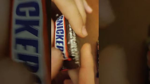 МНУ КОНФЕТЫ И ДЕГУСТИРУЮ ЧАСТЬ 2 смотреть онлайн