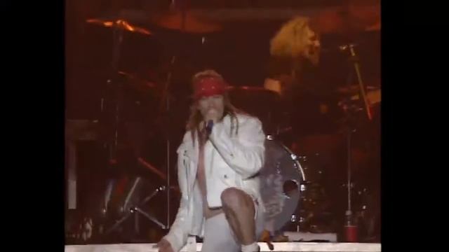 Guns N' Roses ( Paradise City ) Live In Tokyo 1992 HD