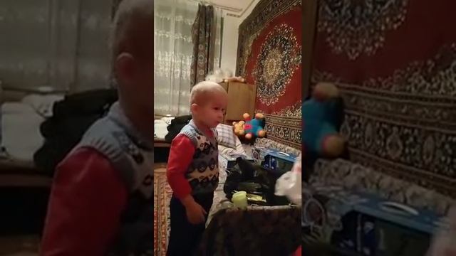 Новогоднее чудо для Назарчика от мамочек Краматорска и Планеты знаний смотреть онлайн