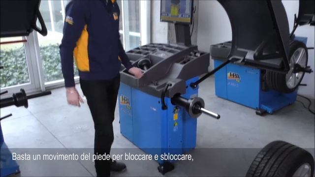 #7 New automatic wheel locking for B335 C Evo смотреть онлайн