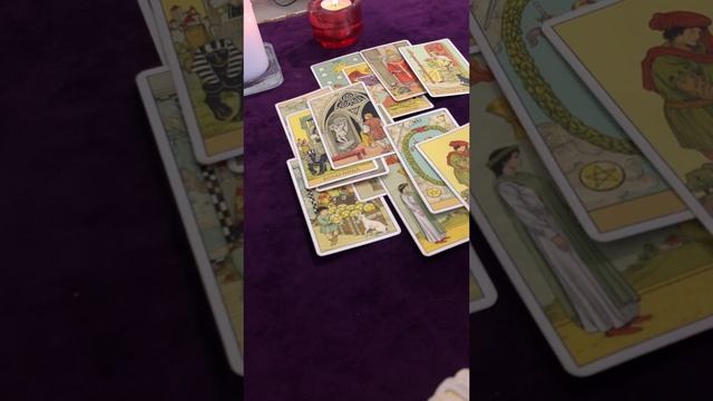 ВОДОЛЕЙ. ТАРО Прогноз на август общий смотреть онлайн