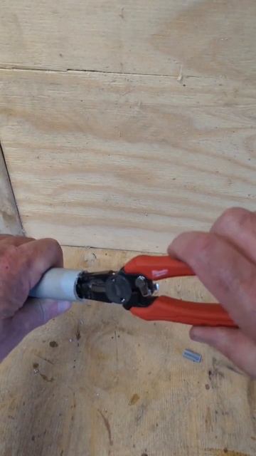 Save room in your tool bag with this 6 in 1 combo tool from Milwaukee #tools #milwaukeetools смотреть онлайн