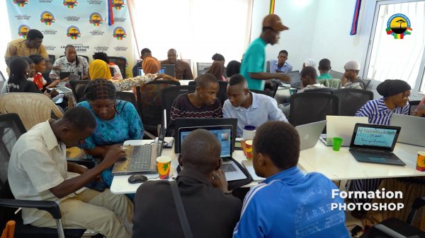 Formation en infographie Animée par Mamadou Bah