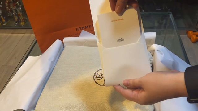 HERMES Evelyne PM III (UNBOXING) смотреть онлайн