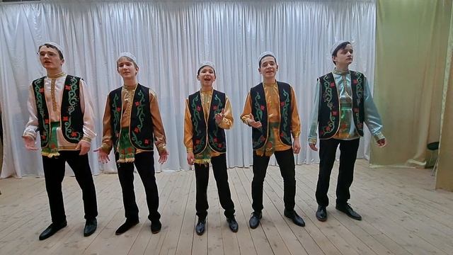 Ак жилкэн Энием исэн булсын Слова Венеры Махмутовой, Музыка Мурата Гайсина смотреть онлайн