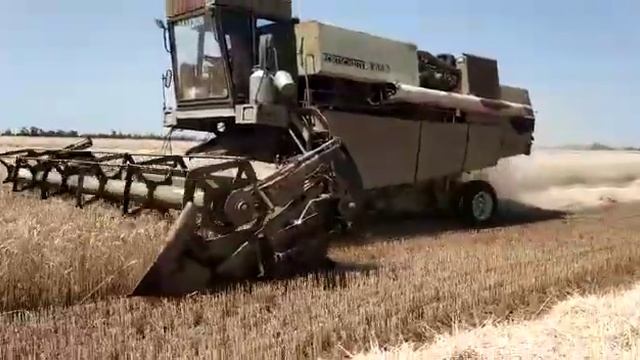 уборка и Fortschritt e516b смотреть онлайн