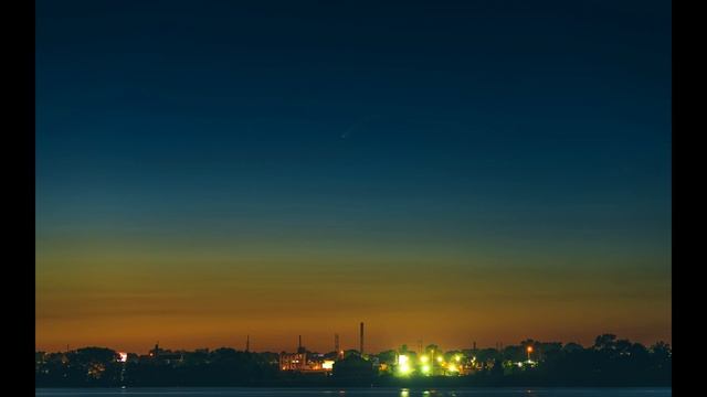 Comet C/2020 F3 Neowise over Philly after Sunset, on July 13, 2020 смотреть онлайн