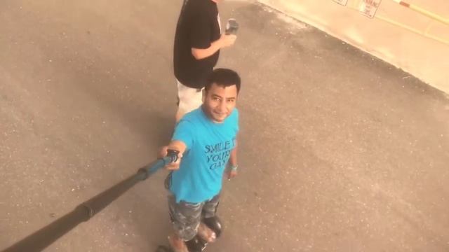 Segway Mini Pro with my drink in hand! смотреть онлайн