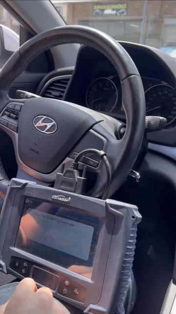 Hundai Elantra 2017 key remote new key programmed lonsdor k518 смотреть онлайн