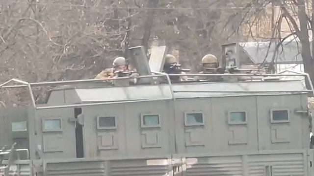 Каховка, 3 апреля 2022, разгон мирных жителей, выступивших против российской оккупации смотреть онлайн