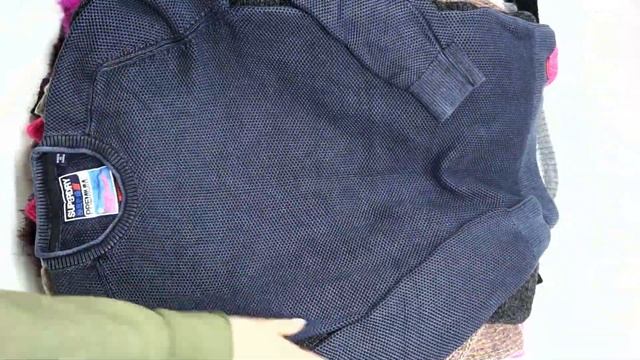 Мешок № 1986. Свитера микс Суперкрем. Австрия. Арт 3117. Вес 25,3 кг. Кол-во 62 шт. смотреть онлайн