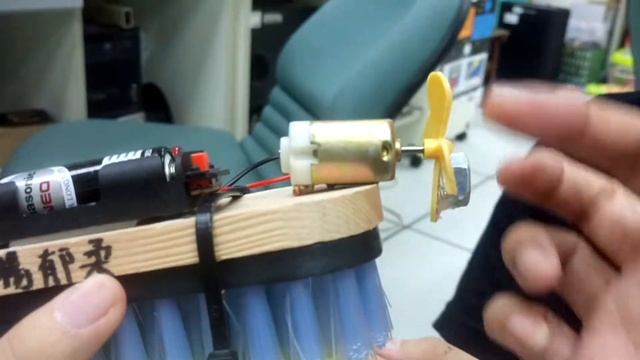 變種拖地機器人 смотреть онлайн