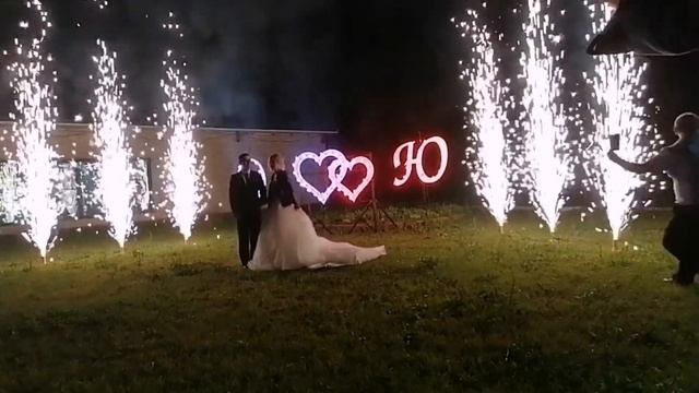 Холодные фонтаны, горящее сердце.