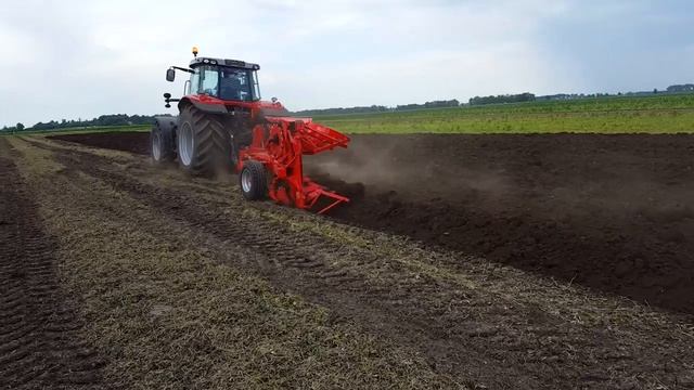 Полунавесной 5-тикорпусной плуг Aster производства Quivogne. смотреть онлайн