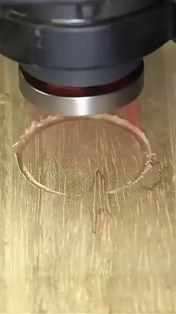 Como cortar corte redondo com a esmerilhadeira,use sempre epis apropriados para sua segurança смотреть онлайн