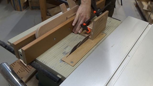 【DIY】最もシンプルなバンドクランプの作り方 | How to make the simplest band clamp | Woodworking смотреть онлайн