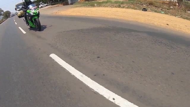 The Story and The Review | Kawasaki Ninja 400 Review | ThrustZone.com смотреть онлайн