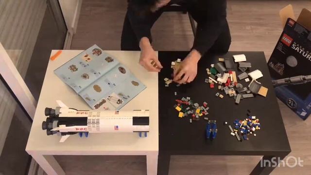 LEGO Saturn V - Timelapse смотреть онлайн