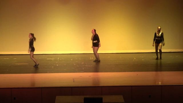 “We Will Rock You” (dance trio)…. смотреть онлайн